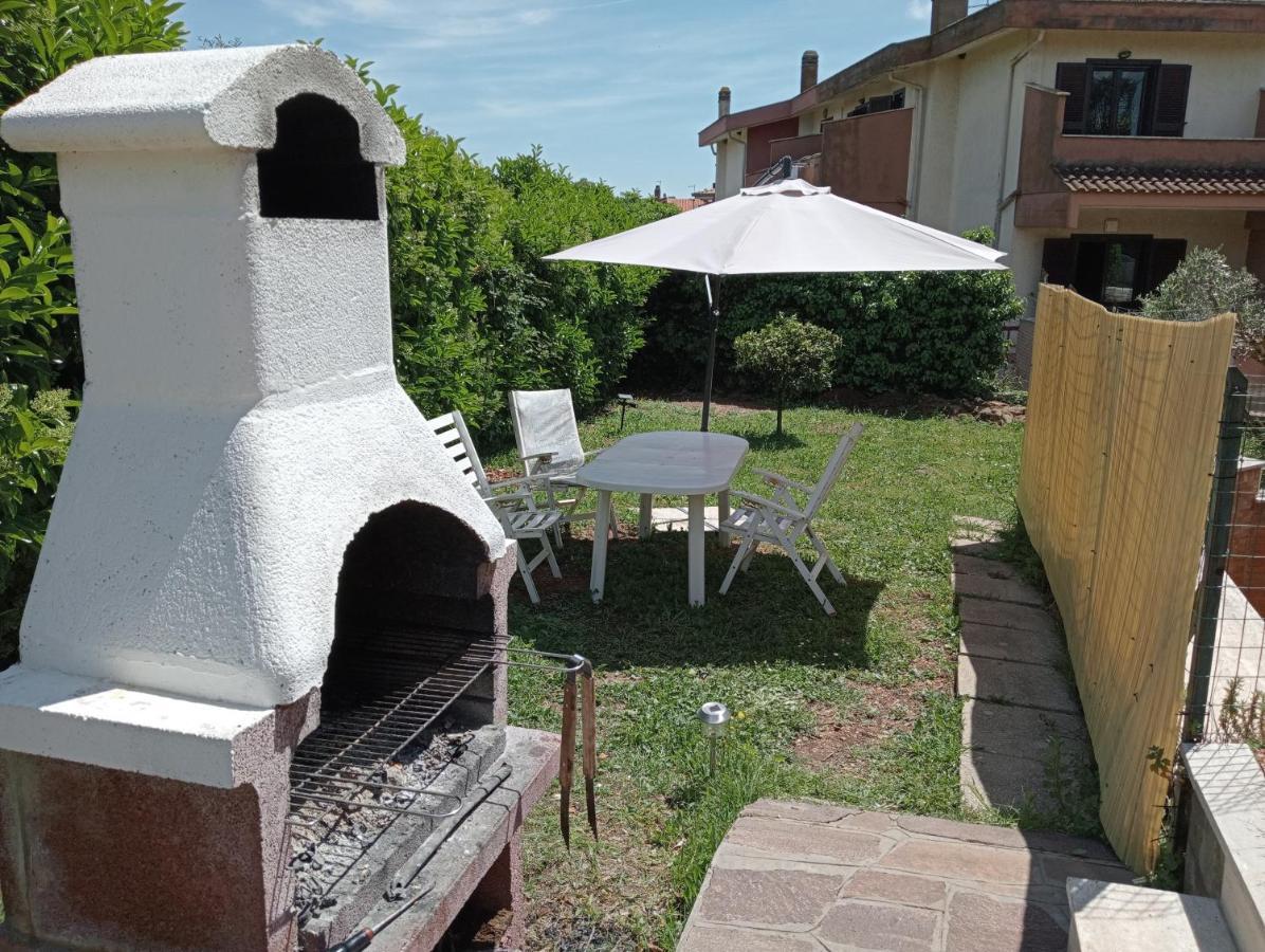 Da Piero E Gina Hotel Palidoro Bagian luar foto