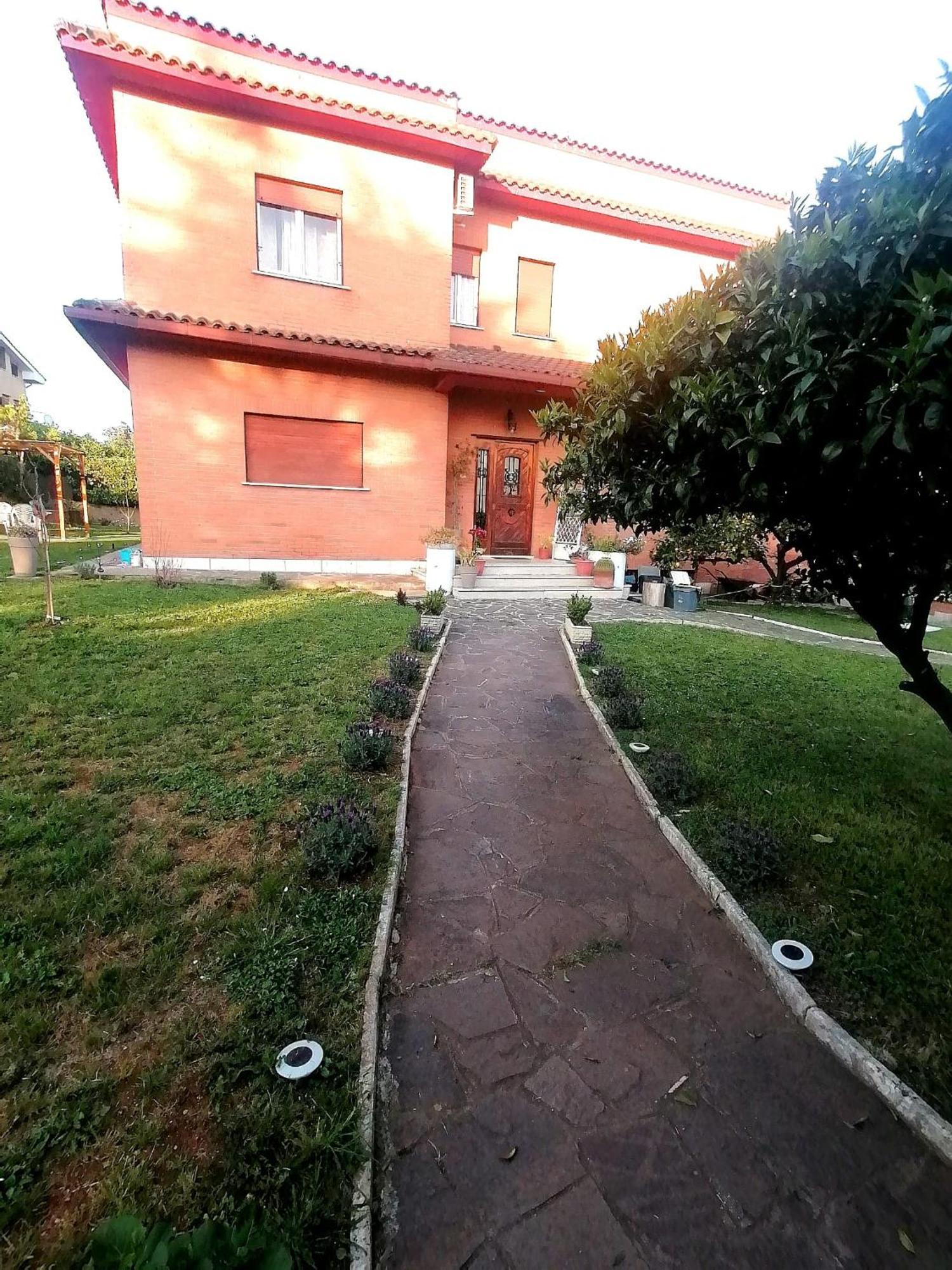 Da Piero E Gina Hotel Palidoro Bagian luar foto
